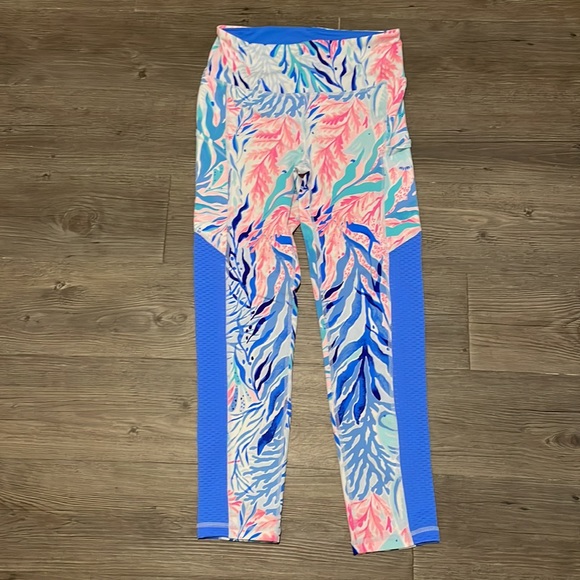 Lilly Pulitzer Luxletic Weekender Leggings - Picture 2 of 6